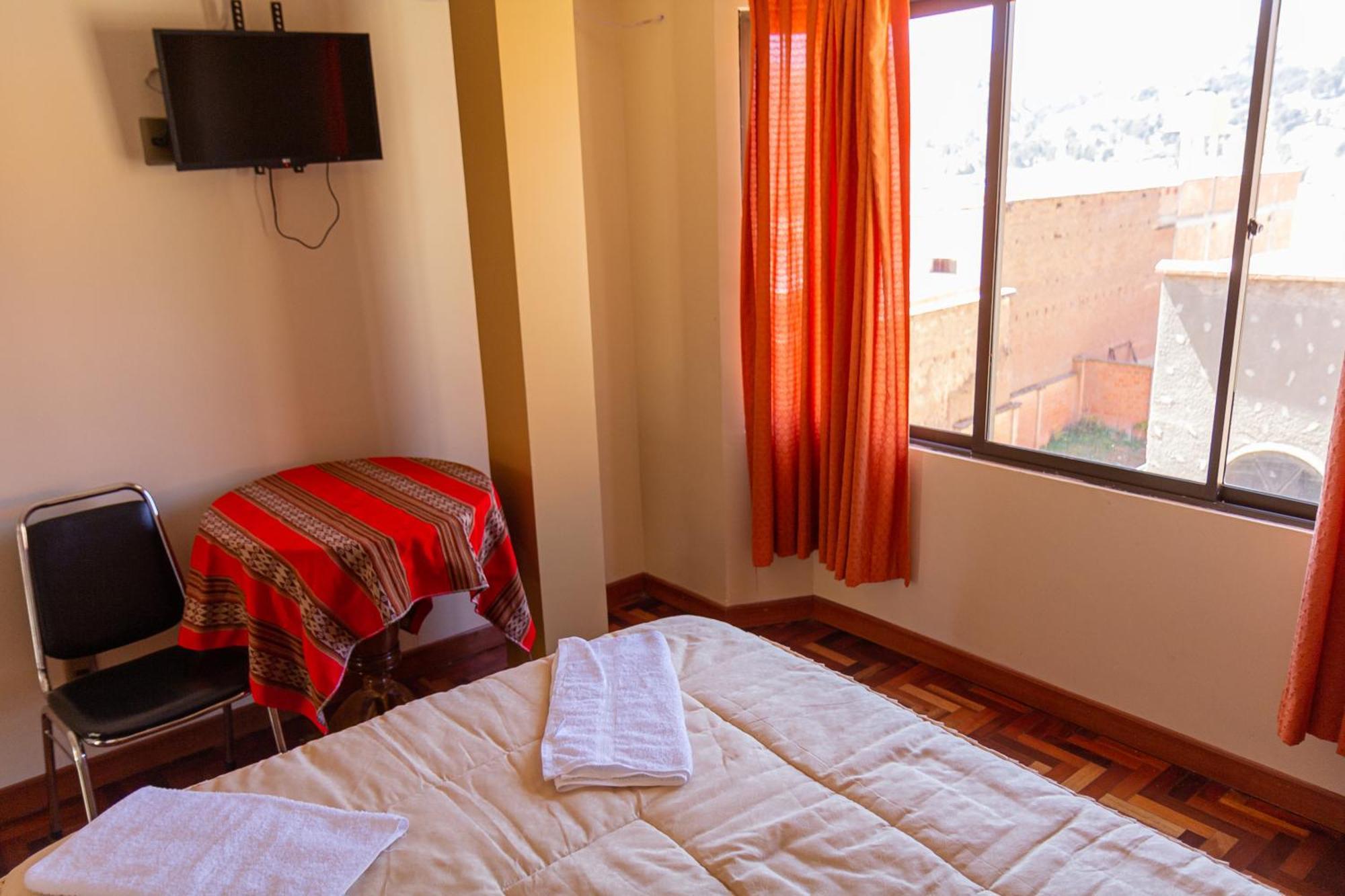 Hostal Sonia Copacabana  Dış mekan fotoğraf